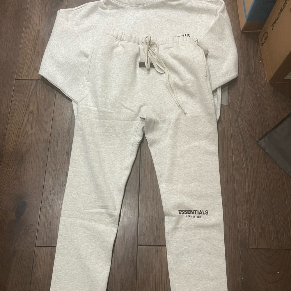 Essentials fear of god set brand new in bag - Picture 2 of 4